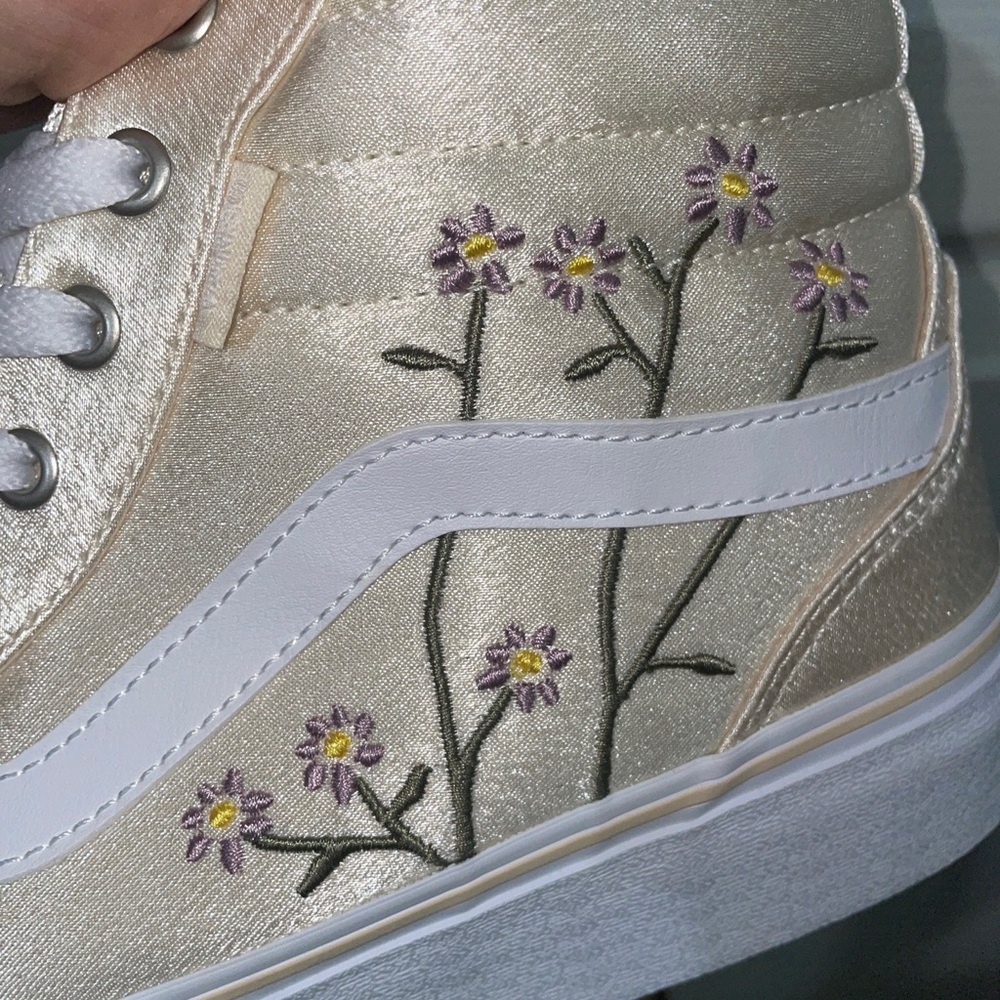 Size 11 VANS Women's SK8 Filmore Hi Satin Platform High Top Shoe Spring Cream - Picture 5 of 9